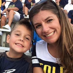 Meet your Posher, Briana